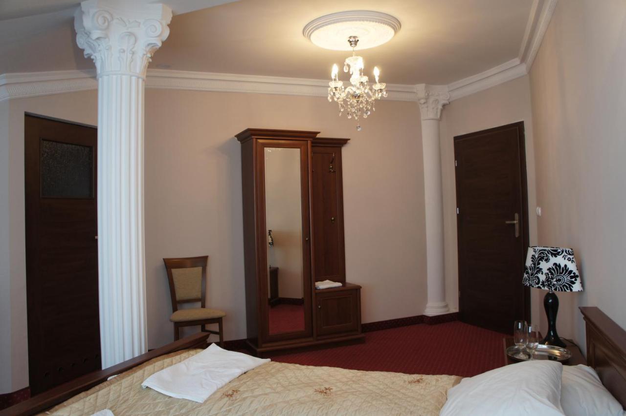 Villa Demetrios Kaluszyn  Eksteriør bilde